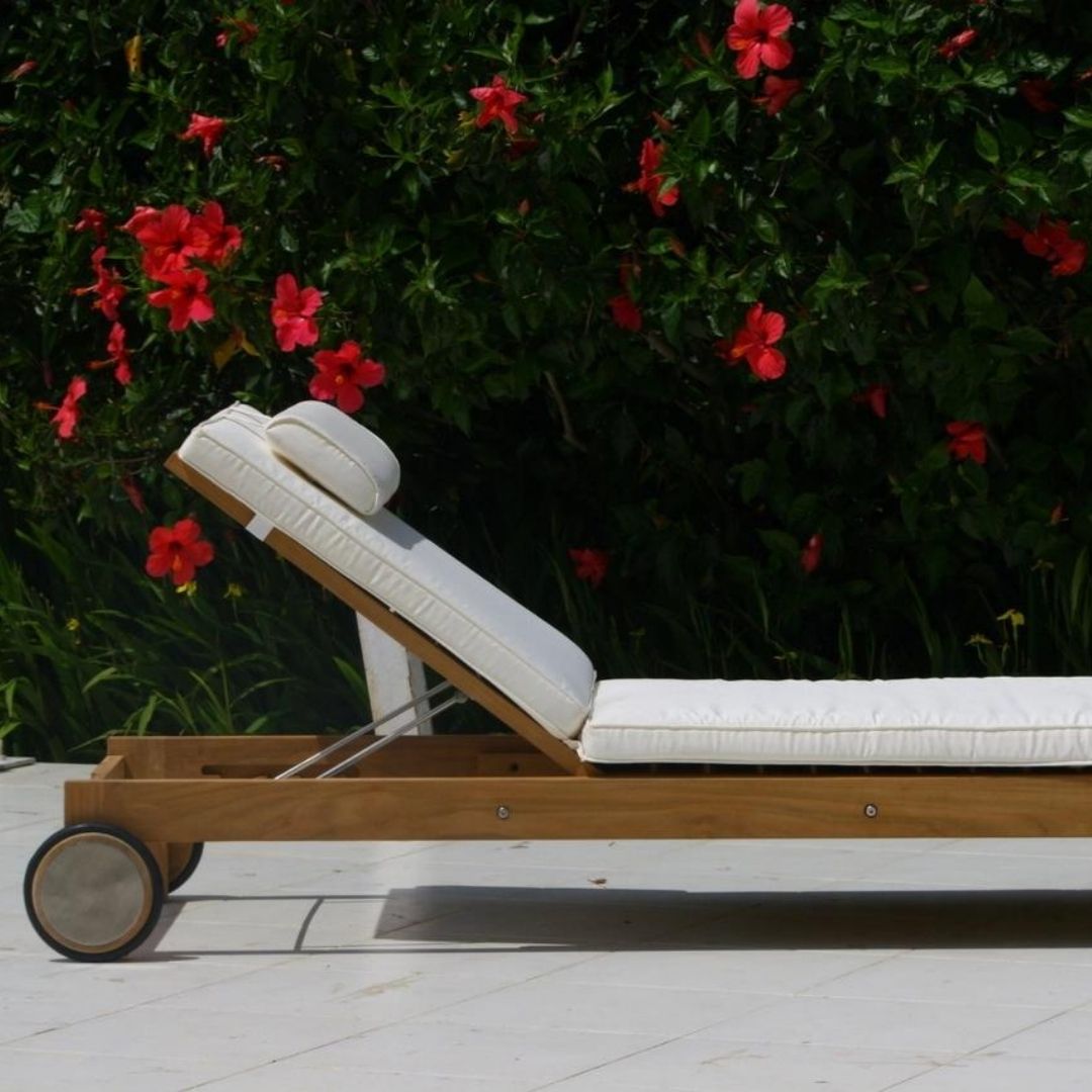 photo of teak lounger